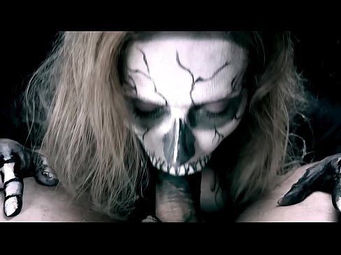 ❤️ Demon girl ngisep pitik jago karo dheweke ireng tutuk lan ngulu cum. ❤ Video porno ing kita  ️❤